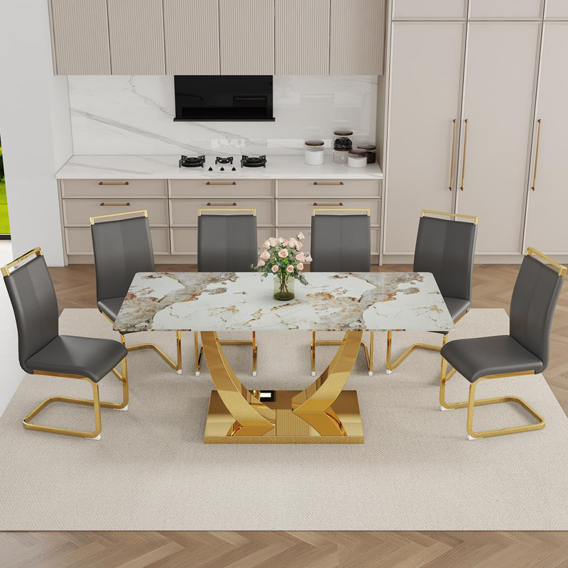 Ensemble de table de salle à manger moderne 71 po, plateau en verre trempé avec base en métal doré, chaises en cuir PU, ensemble de salle à manger de luxe