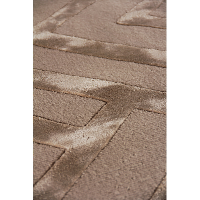 Metro-Velvet Chevron Area Rug in Beige, Rectangle 9' x 12'