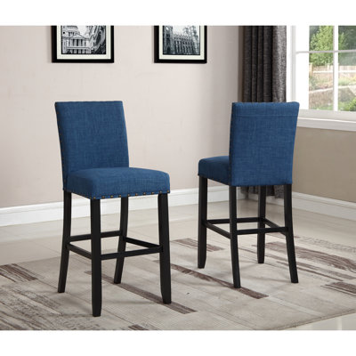 2 tabourets de bar bleus avec garniture cloutée - structure en bois franc, tissu, H 44 po, siège 30 po H, 16 po x 23 pi 2 tabourets, bois franc massif, lin / coton 16 po x 23 po x H 44 po, siège
