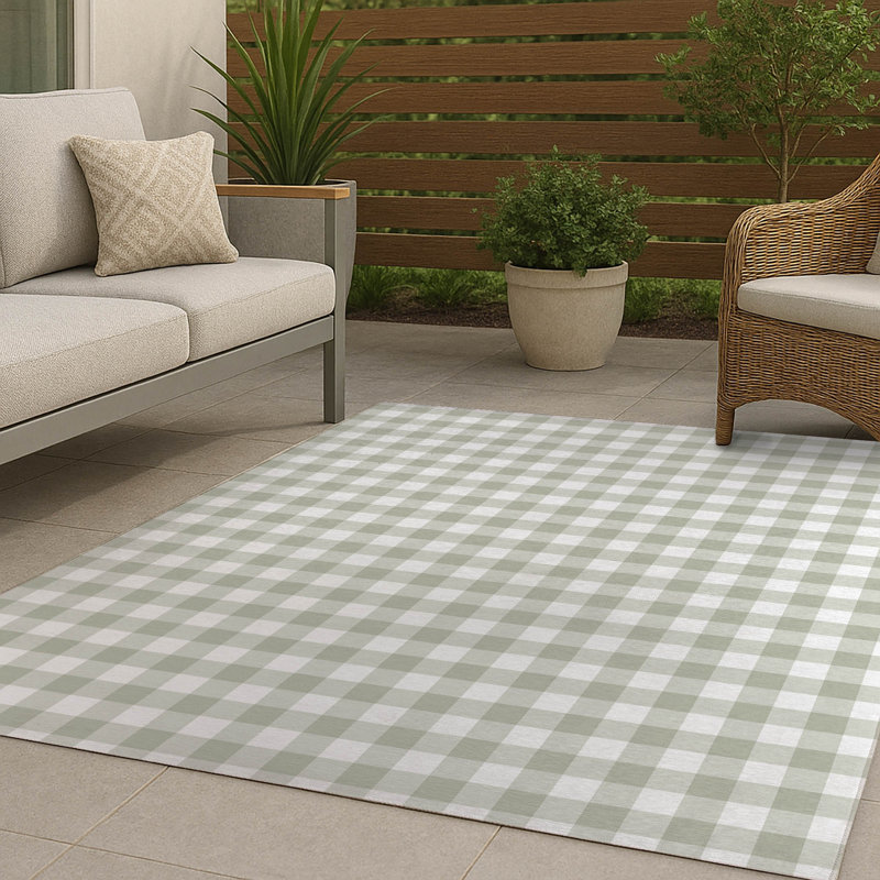 Proper Gingham Non-Slip Outdoor Rug, Rectangle 2' x 3'