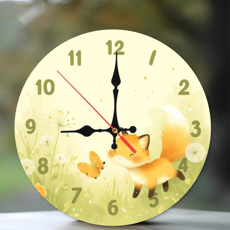 Adorable horloge mignonne renard papillon pré