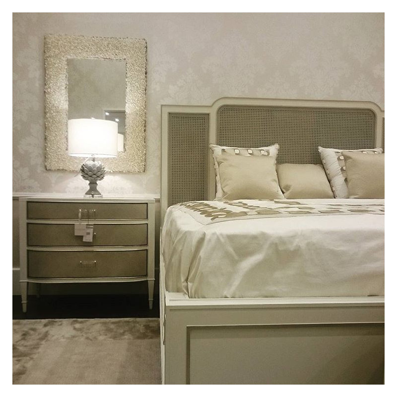 Caracole Classic 34'' W Nightstand