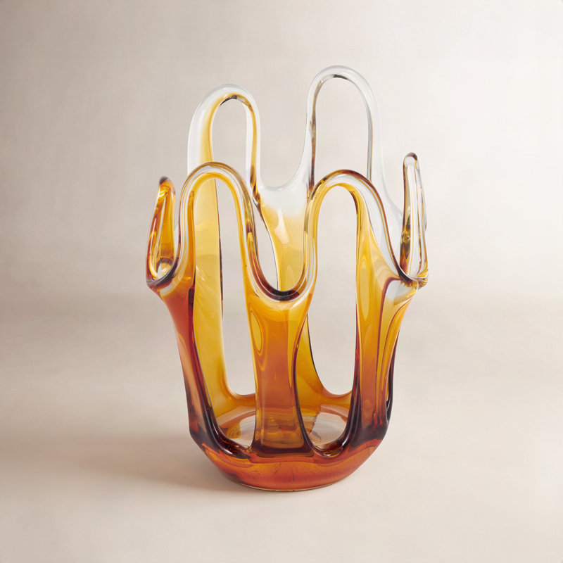Vase décoratif abstrait en verre Cole and Grey, H 9,85 po x l 7,4 po x P 6,5 po