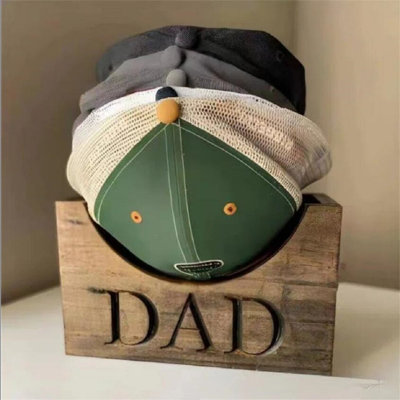 Organisateur de casquettes de baseball en bois personnalisé pour papa - boîte de rangement robuste avec imprimé «DAD», garde-robe compacte et décoration de bureau