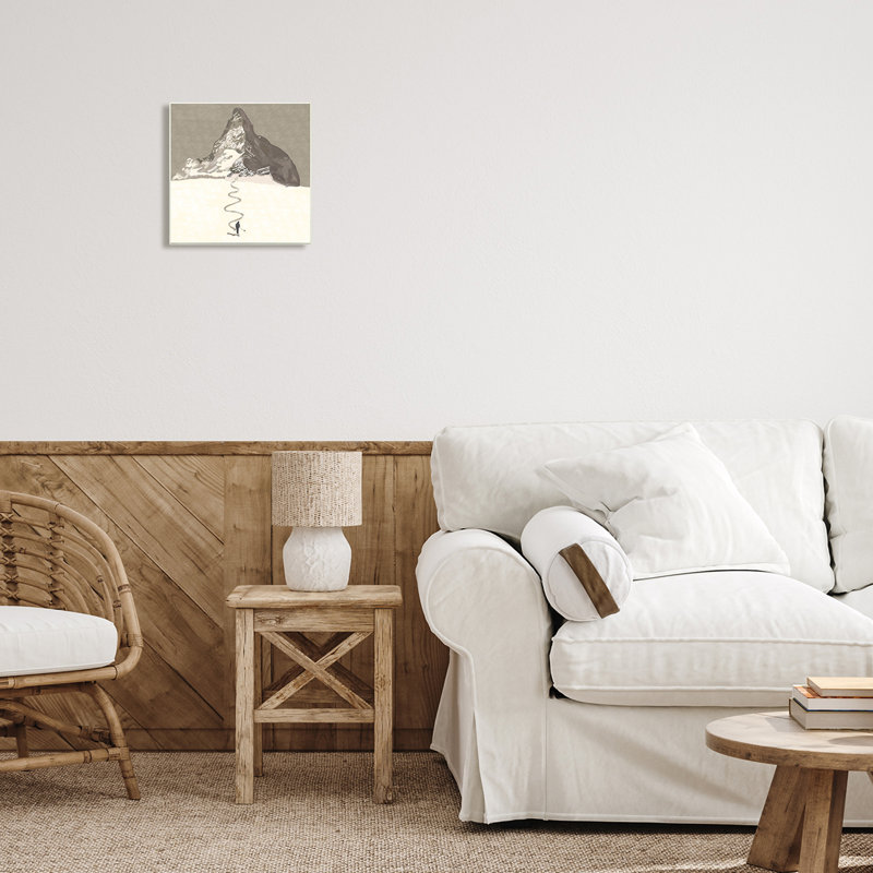 Lonely Single Slope Ski Winter Sports Mountain Range Grey Farmhouse, surdimensionné, encadré, estampe numérique, art texturé par Ashley Singleton