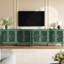Buffet ancien de 152 cm (60 po) avec sculptures florales ajourées, pieds en bois massif et rangement polyvalent pour un style rustique. Options d'aménagement complexes pour les espaces salon et salle à manger.
