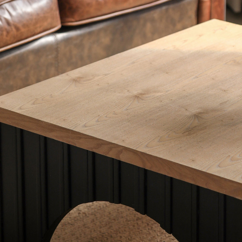 Table basse carrée rustique pour l'intérieur