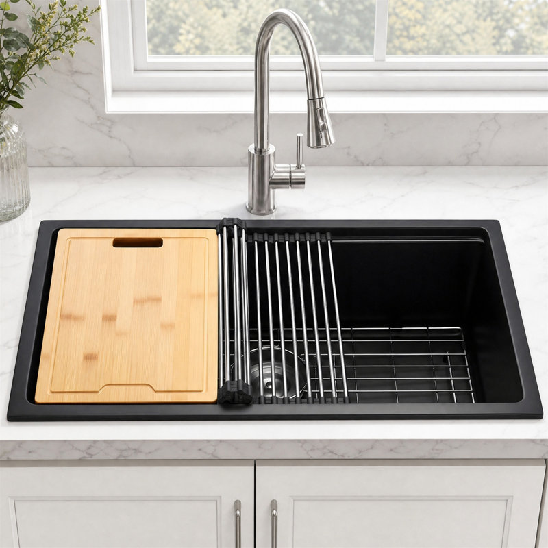 Évier de cuisine 30 po en composite de granite à simple cuve, poste de travail noir mat, avec planche à découper et support à enrouler