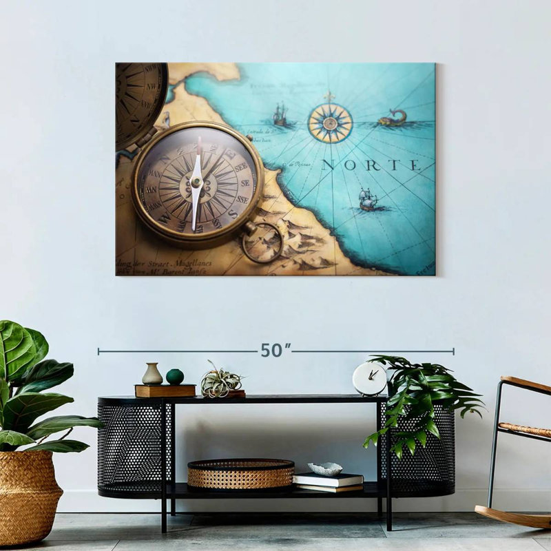 Antique style compass Aletra, H 30 po x l 45 po