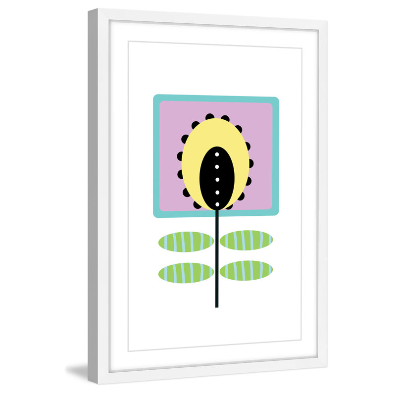 «Yellow Bud» par Katarina Snygg, reproduction encadrée, H 45 po x l 30 po x P 1,5 po