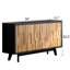 Buffet en bois naturel avec 4 portes et décoration géométrique - Unité de rangement spacieuse à 4 portes en bois rustique, fonctionnelle