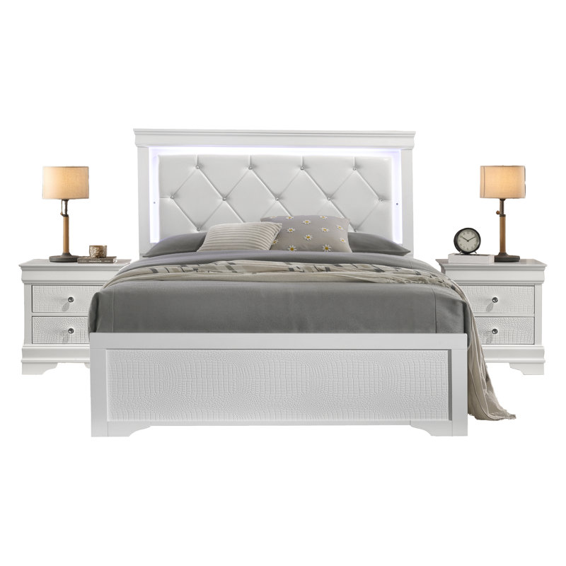 Jaquayvion King 3PC - blanc, Blanc, Trois pièces : lit et deux tables de chevet, Très grand