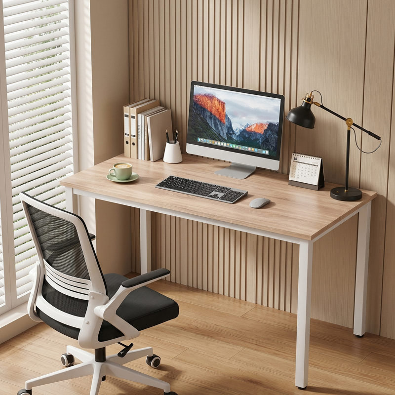 Bureau d'ordinateur moderne de 47 po avec structure en métal, finition chêne blanc, facile à assembler