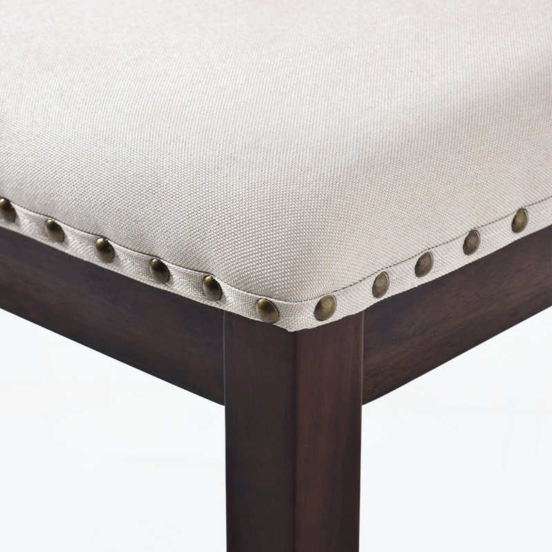 Chaises de salle à manger rembourrées à haut dossier et capitonnées à boutons en losange avec pieds en bois massif et garnitures cloutées pour le salon / salle à manger (ensemble de 4)