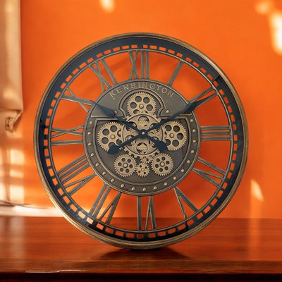 Miera Metal Wall Clock