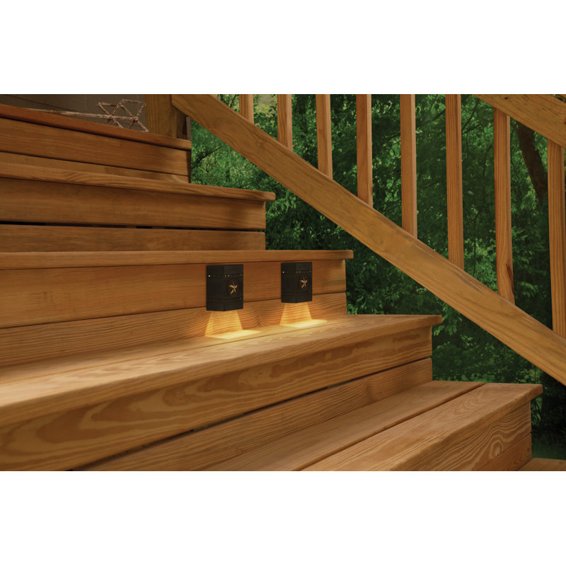 Low Voltage Solar Powered Integrated LED Landscape Lighting