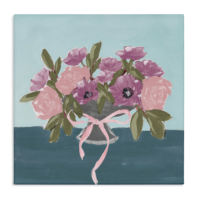 Belles fleurs sur toile bleue par Lucille Price, H 36 po x l 36 po