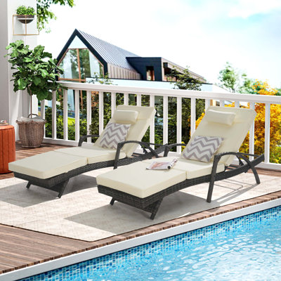 Ensemble de 2 chaises longues d'extérieur en osier avec coussins, chaise longue inclinable en osier