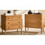 Ensemble de 2 tables de bout Cridford Modern à 3 tiroirs et corps courbé avec pieds en bois massif-634509684