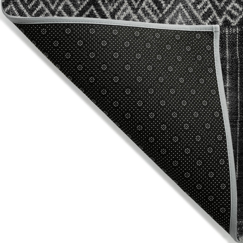 3' X 5' Black Ivory And Gray Ombre Washable Indoor Outdoor Area Rug