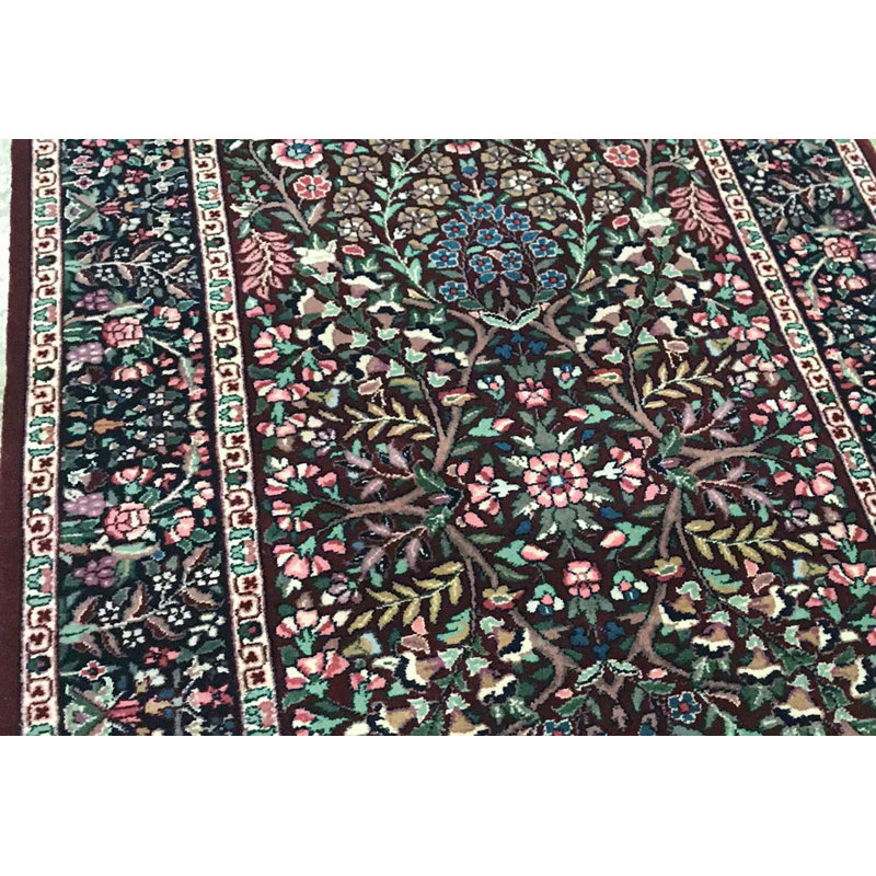 Wool Oriental Area Rug in Black/Burgundy/Pink