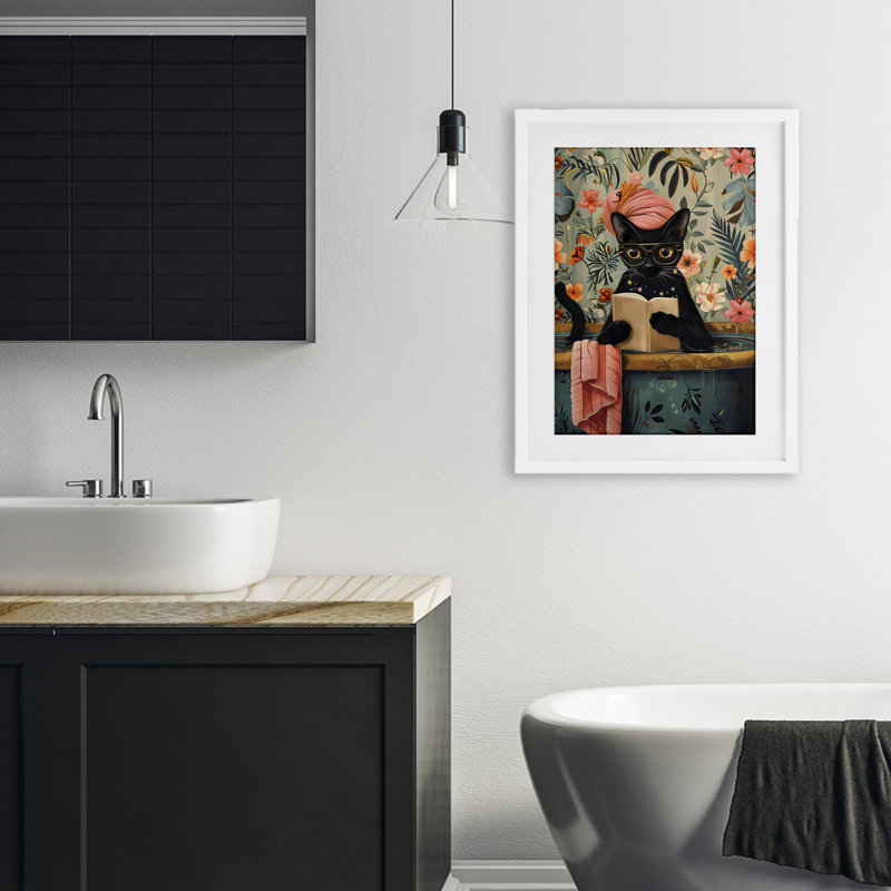 «Kitty Wash Day», reproduction encadrée sous verre, design par LSR Design Studio, H 23 po x l 17 po, Cadre blanc côtier