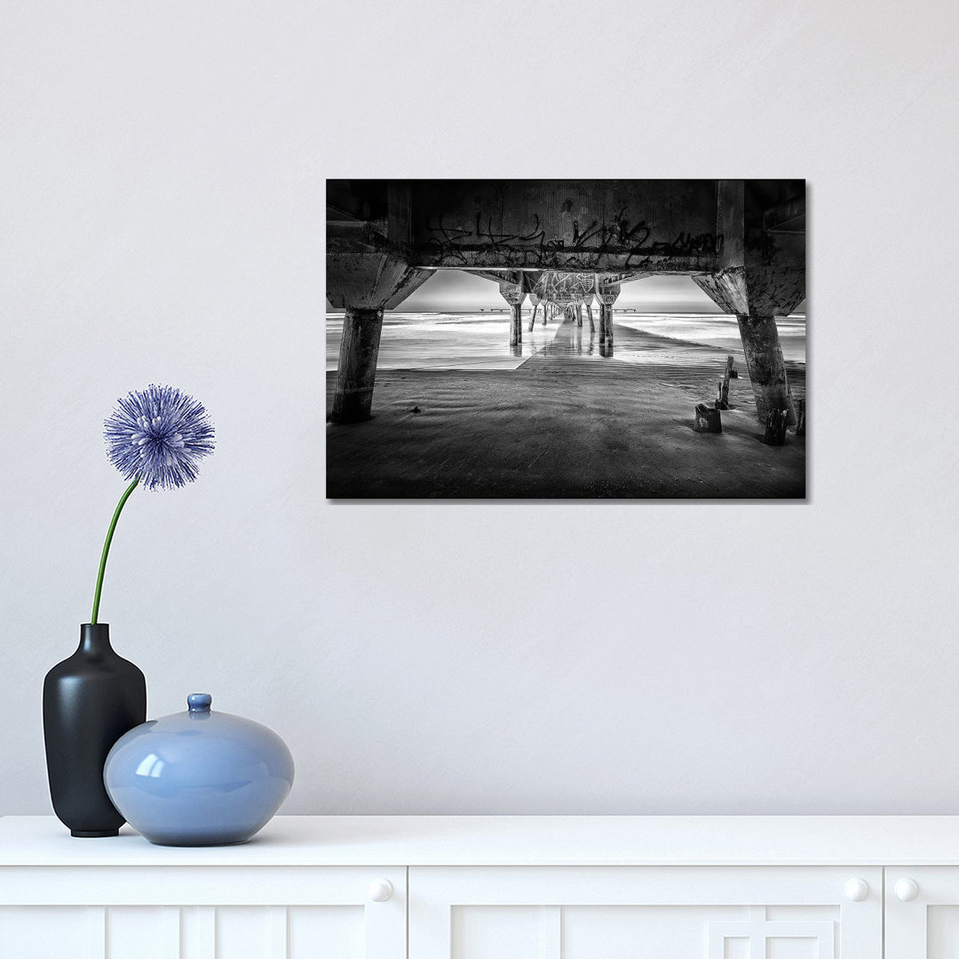 Pier On The Beach2 by Glauco Meneghelli - Wrapped Canvas Gallery-Wrapped Canvas Giclée