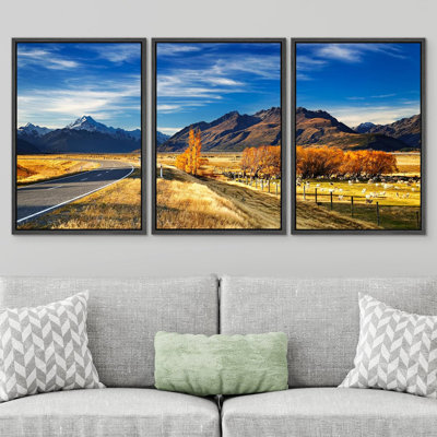 «Autumn Fall», reproduction d'art sur toile encadrée «Road Through Autumn Country Tree Field Rustic Nature», photographie, réalisme, décor sauvage, calme, zen pour salon, chambre à coucher, bureau, reproduction sur toile, 3 pièces