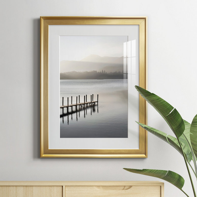 Dusky Dawn - Photographie avec cadre photo, Papier encadré doré, H 18,5 po x l 24,5 po x P 1,5 po, Blanc mat