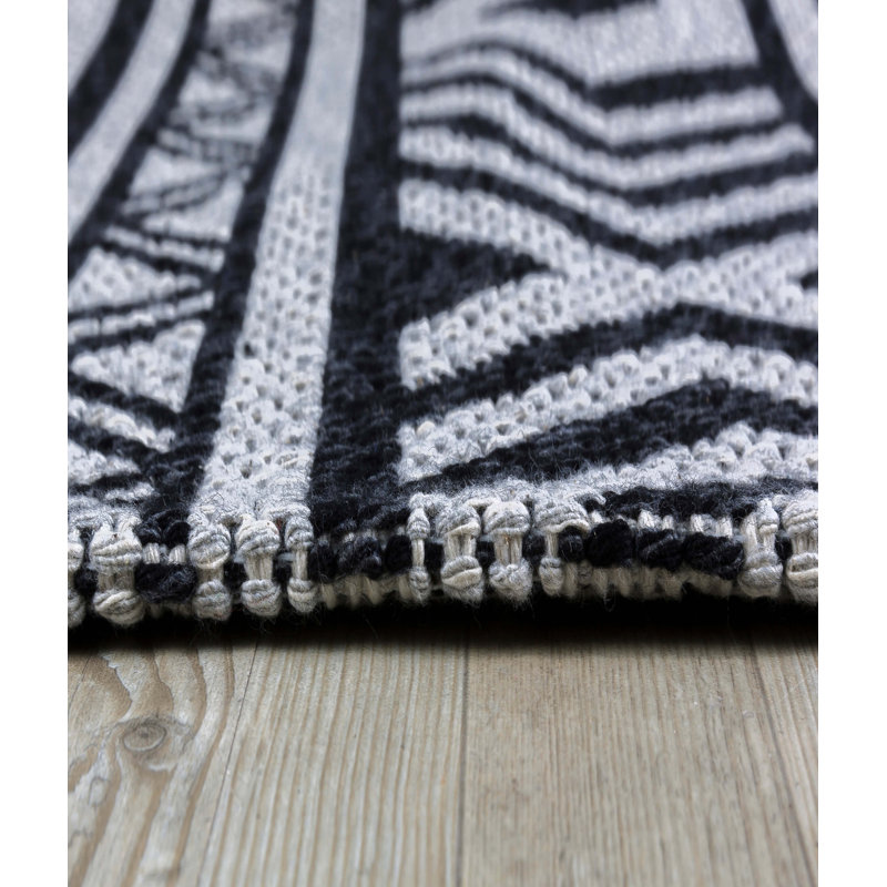 Kohdyn Cotton Geometric Indoor Rug, Rectangle 4'2" x 5'11"