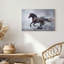 Art mural sur toile au galop cheval gris dans une atmosphère gris fumé-1465462254