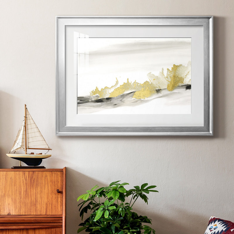 «Gold On The Horizon II», reproduction encadrée de qualité supérieure - prête à être accrochée, Argent