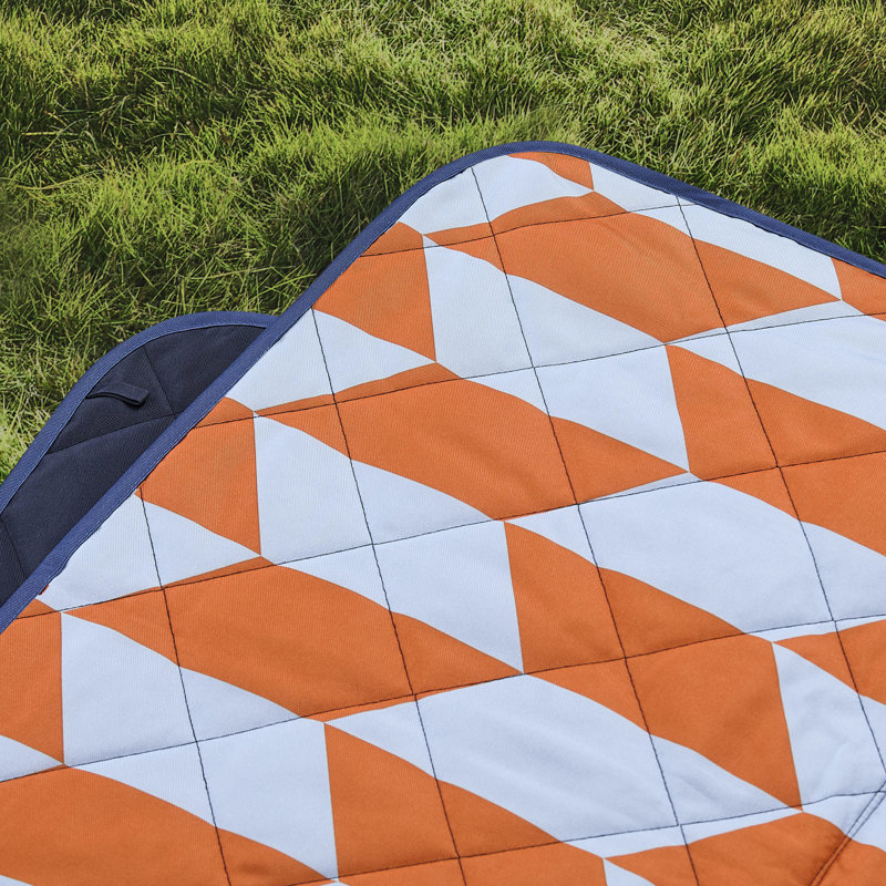 Hunter Outdoor Blanket Tote Bag, Orange