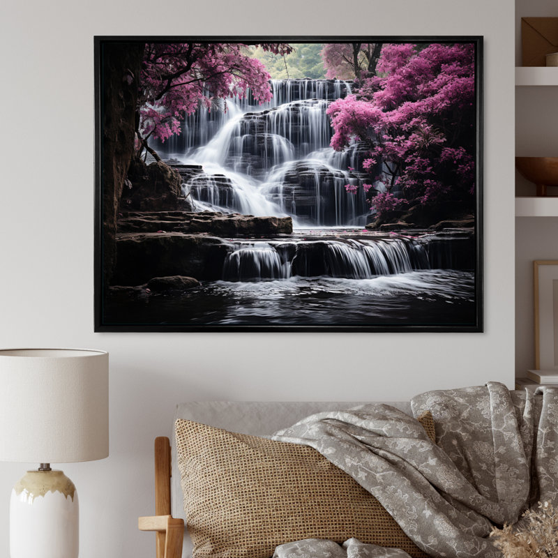 Waterfall Transcendent Beauty II, reproduction d'art sur toile, H 30 po x l 40 po, Cadre flottant noir
