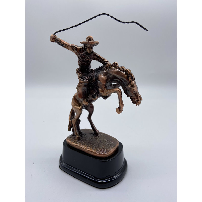 Garrelt Figurines & Sculptures