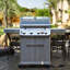 Barbecue au gaz naturel à 5 brûleurs Monument Grills M415BZNG, 50 000 BTU avec zone de gril (jusqu'à 650 ° F), 304 brûleurs en acier inoxydable, couvercle de fenêtre en verre, boutons DEL et 630 pieds carrés Po Surface de cuisson-132806722