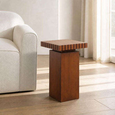 Table d'appoint compacte carrée Table d'appoint multifonctionnelle Table d'appoint robuste et peu encombrante