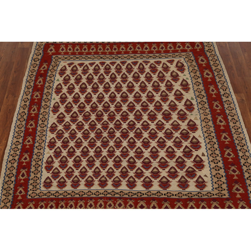 Tapis traditionnel géométrique 5 x 5
