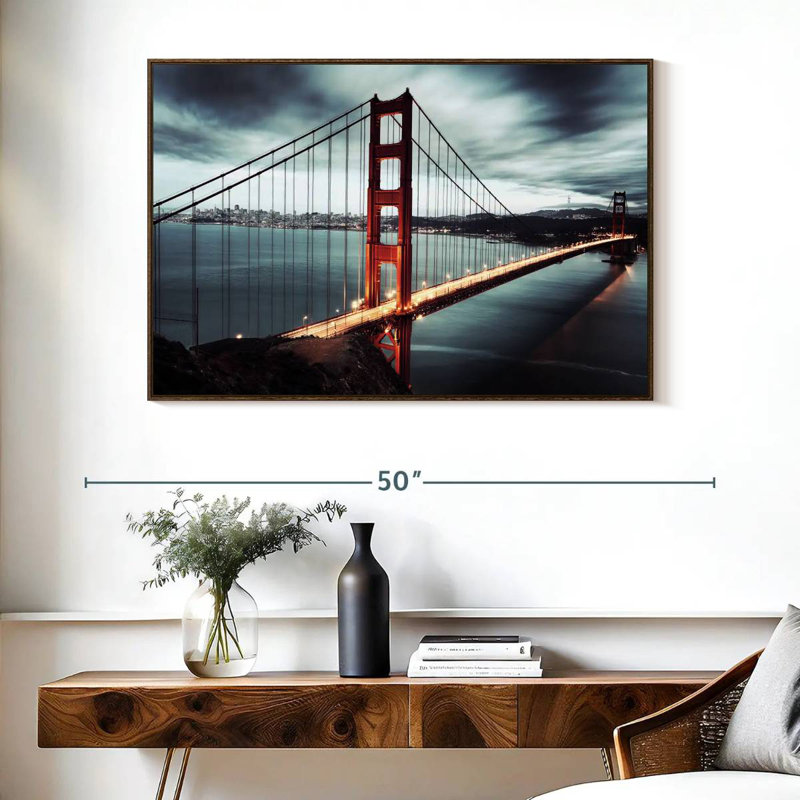 Nuage de tempête Golden Gate Bridge, Cadre flottant en noyer, 40 po x 27 po