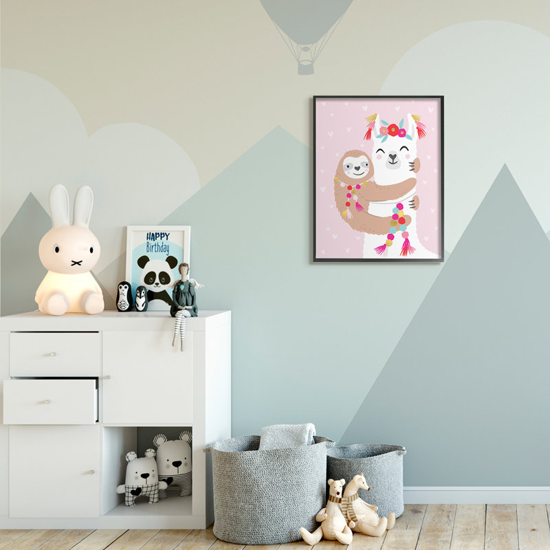 Paresseux étreignant un lama à motif floral rose, Giclée encadrée noir minuit, H 30 po x l 24 po x P 1,5 po
