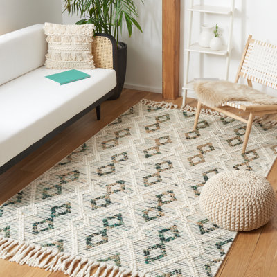 Honeyville Hand Loomed Wool/Jute/Cotton Geometric Rug in Ivory/Emerald