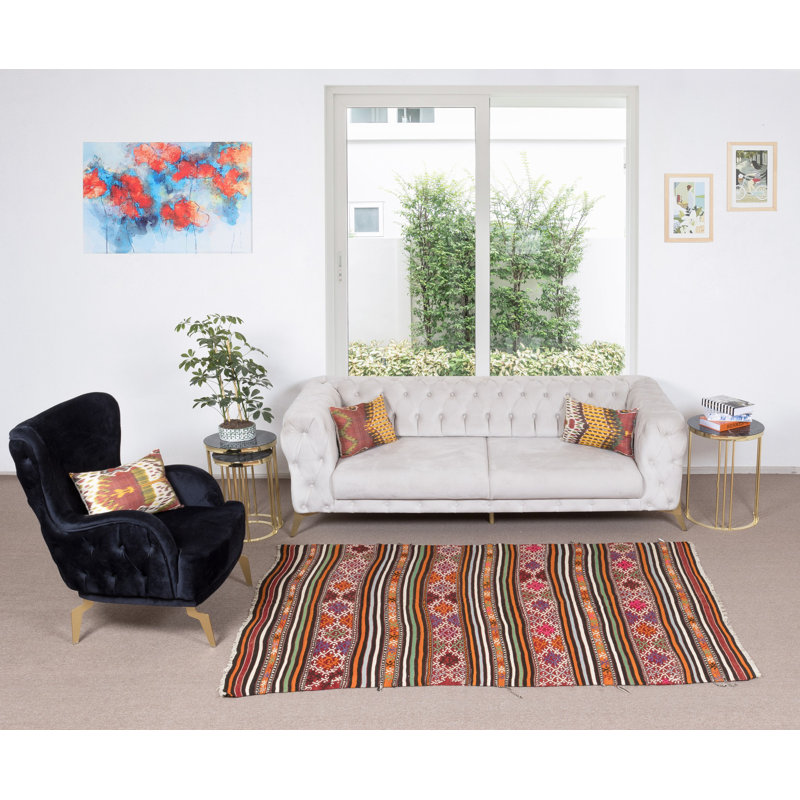 Tapis kilim en laine tissé à la main 5 pi x 7,6 pi de l'Anatolie centrale, Turquie, 1970s
