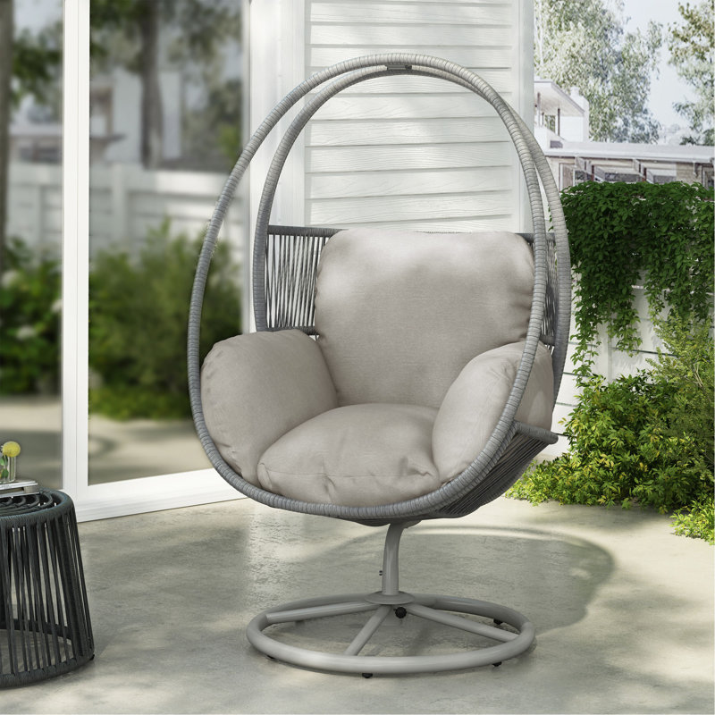 Chaise longue pivotante en osier Reno