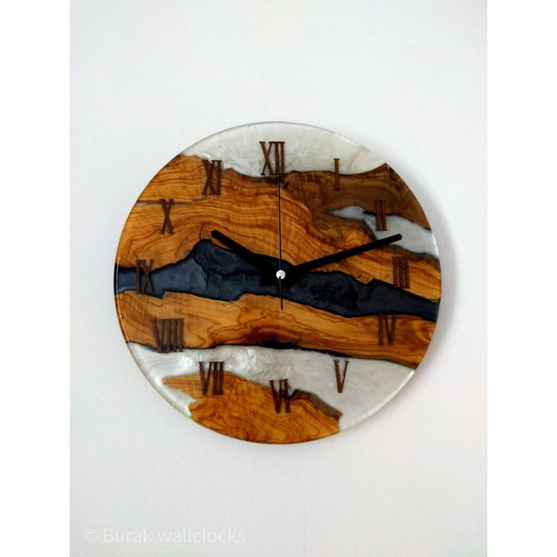 Horloge murale en bois, H 36 po x l 36 po x P 2 po