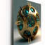 Horloge murale abstraite face à la sphère dorée 3D Confining Infinity 3D-99638889