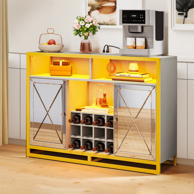 Buffet en miroir avec lumière RVB Shannae
