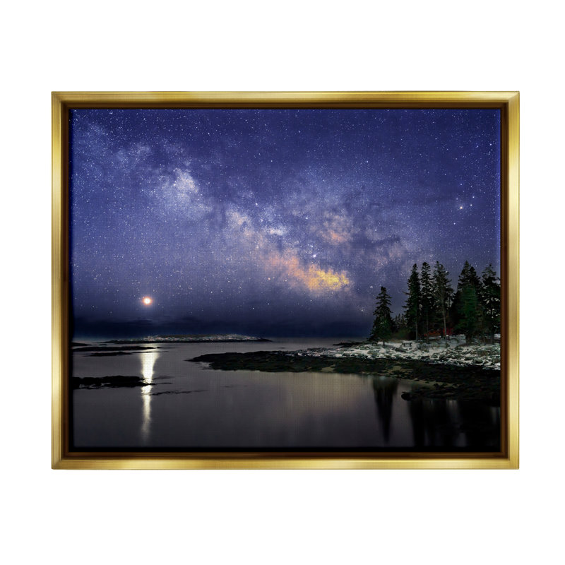«Galaxy Galaxy Over Coastal Winter Night Floater» par Rick Berk, H 25 po x l 31 po x P 1,7 po, Cadre flottant métallique doré
