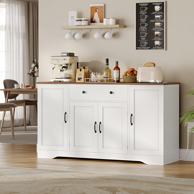 Buffet avec rangement et station de charge, armoire à café de style campagnard de 53 po avec tiroir à compartiments, buffet avec porte et tablettes réglables pour la cuisine, blanc