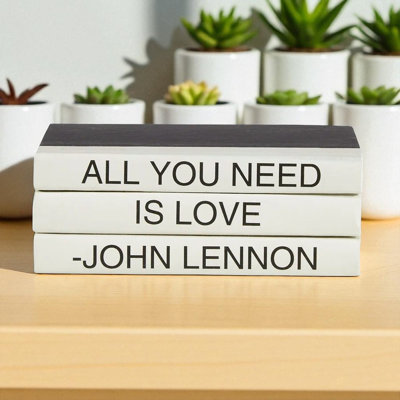 Ensemble de livres décoratifs pour citation « all you need is love » 3 pièces