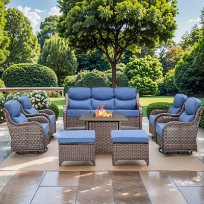 Mobilier d'extérieur à haut dossier avec coussins très épais de 6 pouces, ensemble de meubles de patio avec table de foyer et chaises pivotantes, ensemble de conversation en osier 8 pièces pour cour, terrasse et bord de piscine